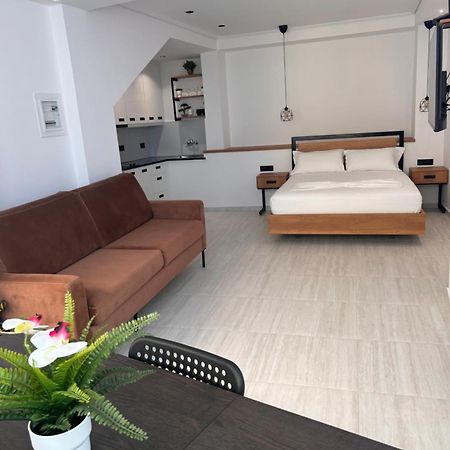 Crown Apartment Саранде Екстериор снимка