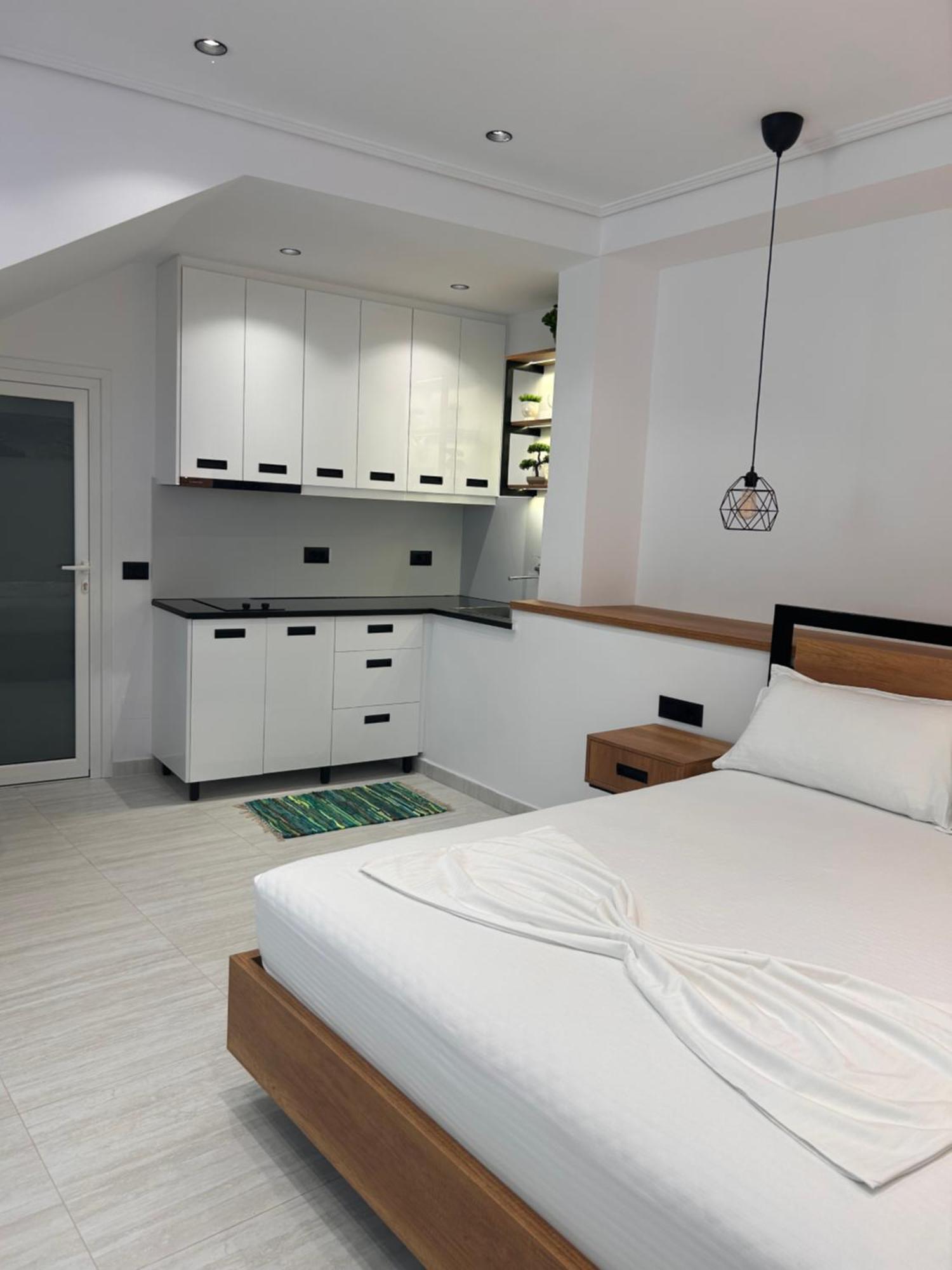 Crown Apartment Саранде Екстериор снимка