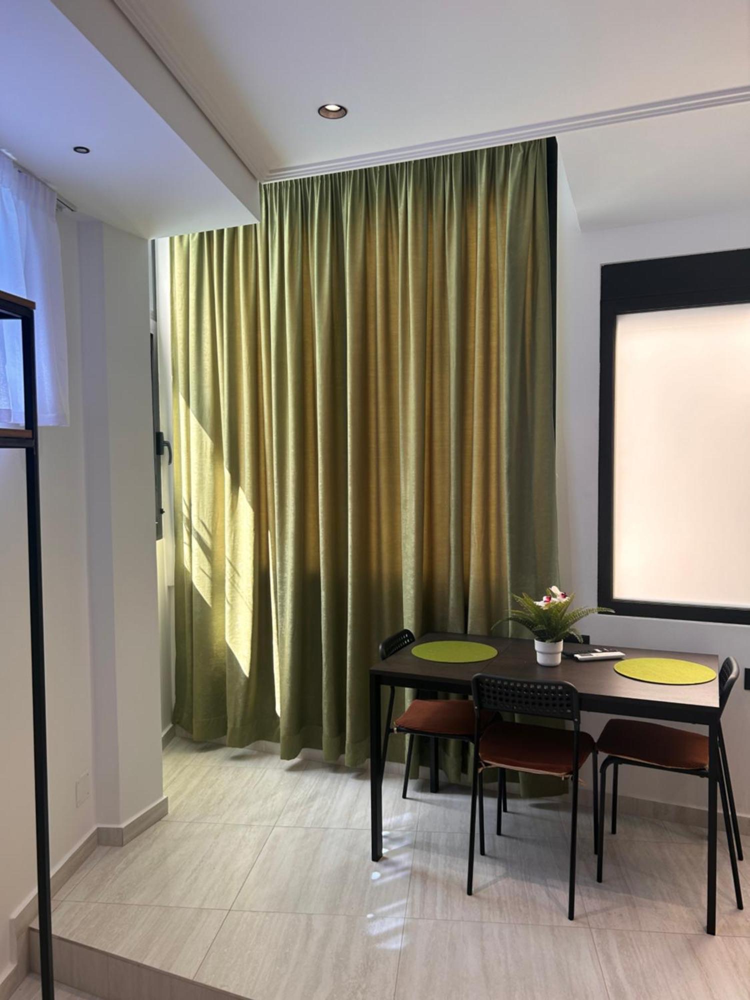 Crown Apartment Саранде Екстериор снимка