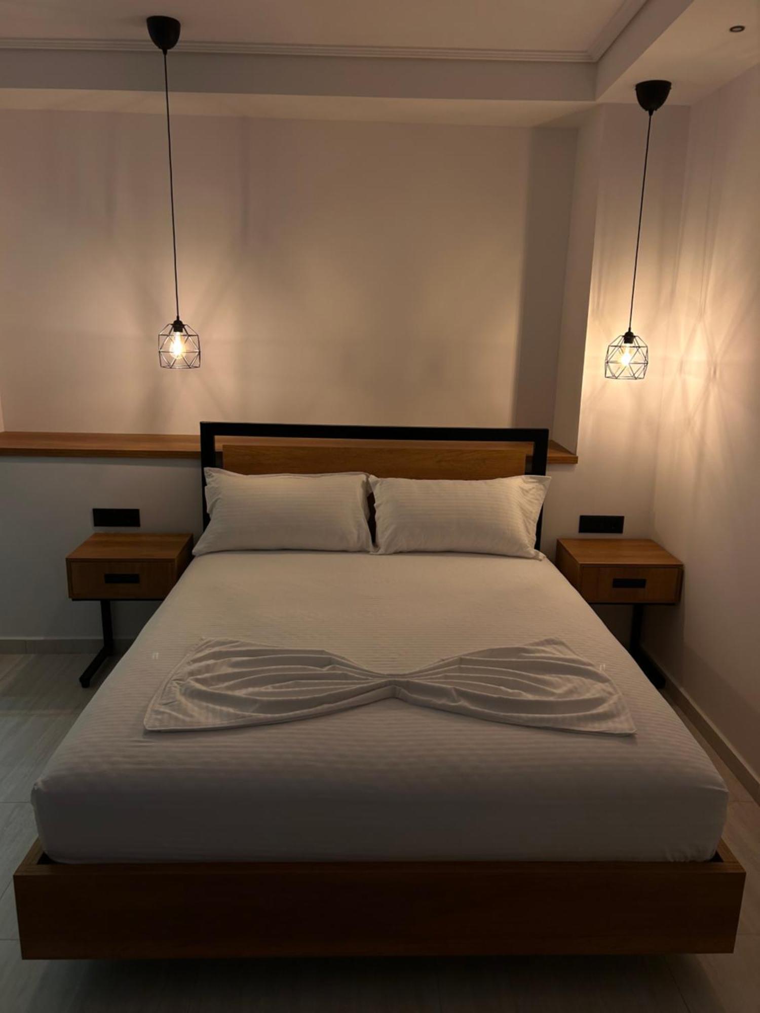 Crown Apartment Саранде Екстериор снимка
